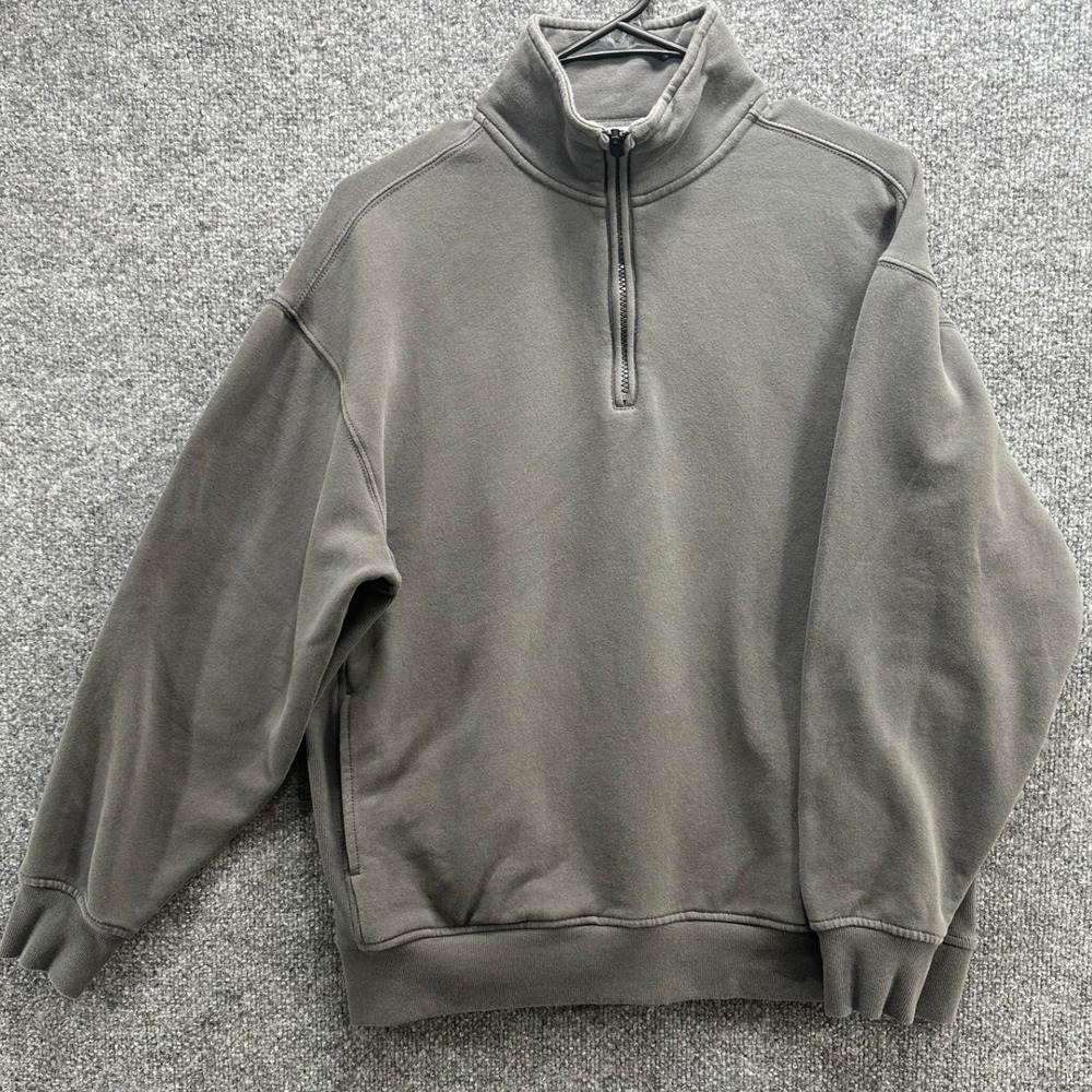 Athleta Womens XS Gray Quarter Zip Sweatshirt Fleece Pullover Relaxed Fit Pocket